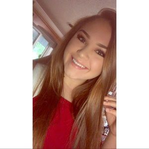 Meet your Posher, Annie